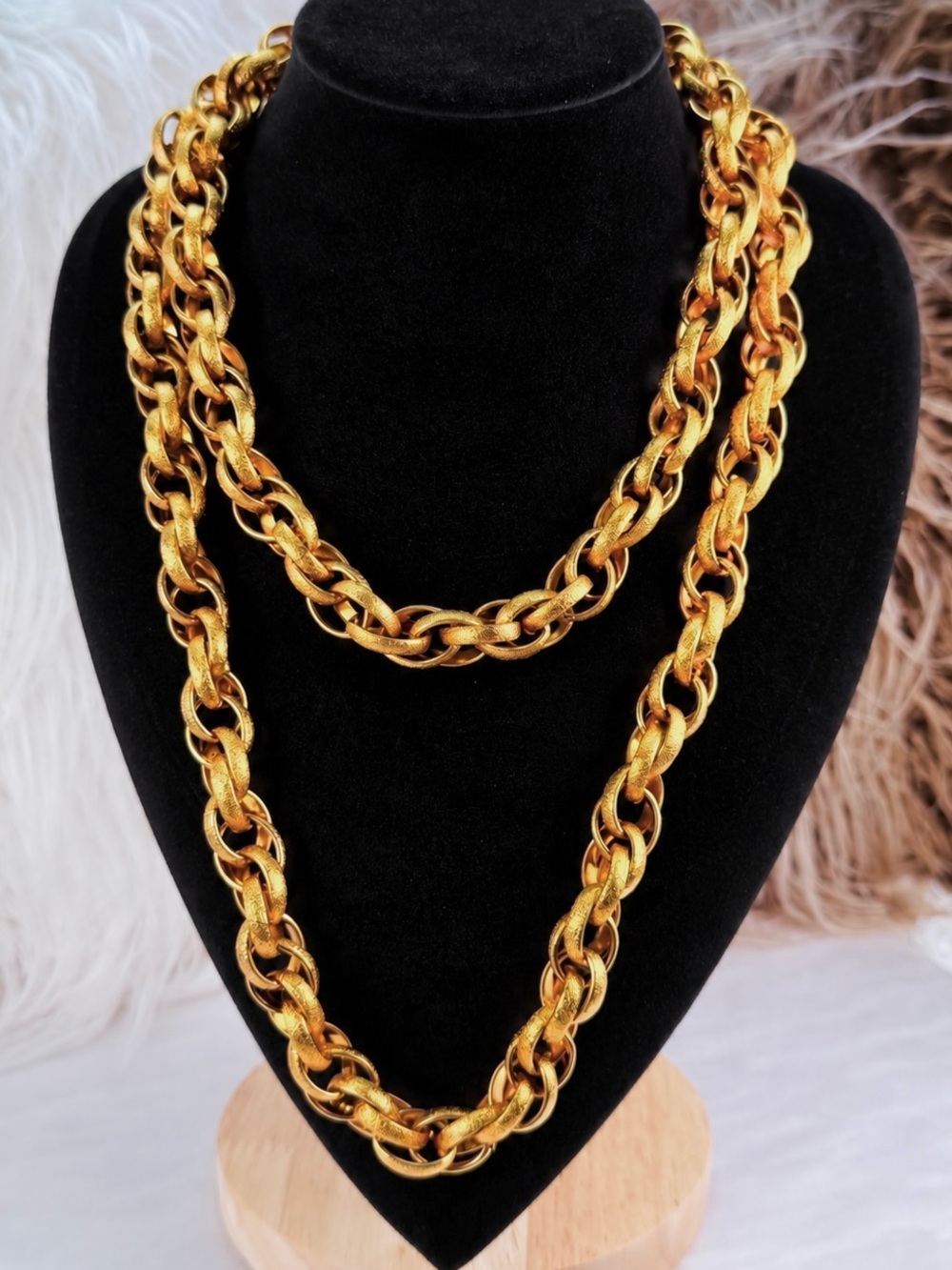 Vintage Elegant Goldtone Weighted Long Chain Necklace